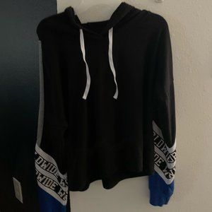 no boundaries cropped sweatshirts